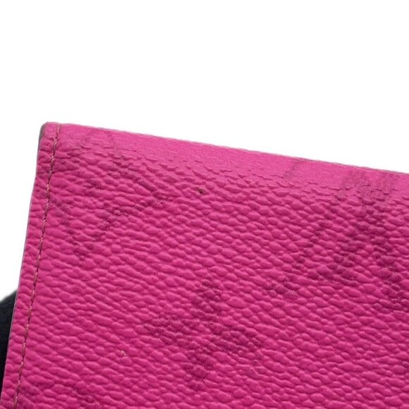 LOUIS VUITTON Discovery Compact Wallet Taigamara Fuchsia M30773 - Picture 7 of 16
